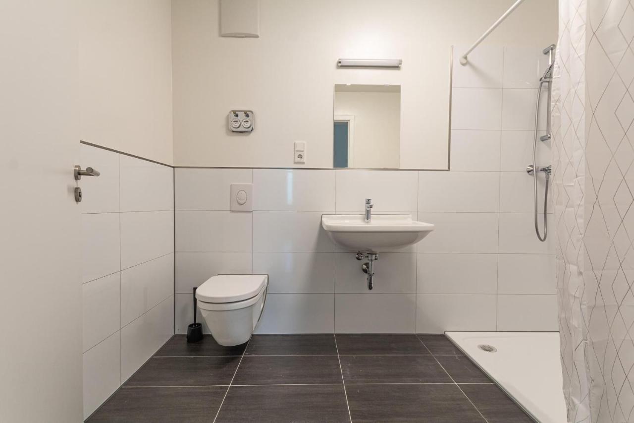 T&K Apartments - Bergisch Gladbach - 3 Comfortable Apartments - 18 Min To Fair Messe Cologne Esterno foto